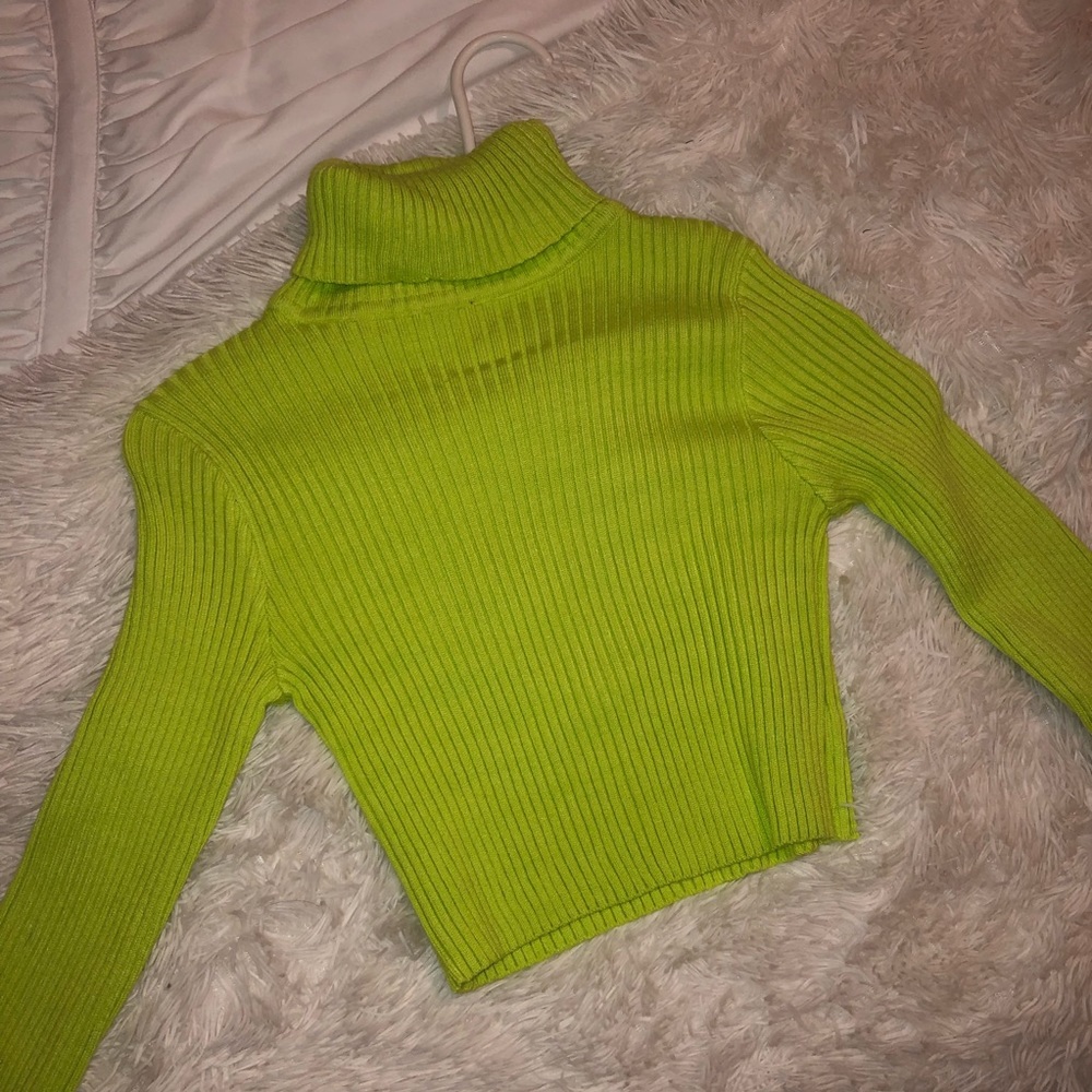 fashion nova crop turtle neck
